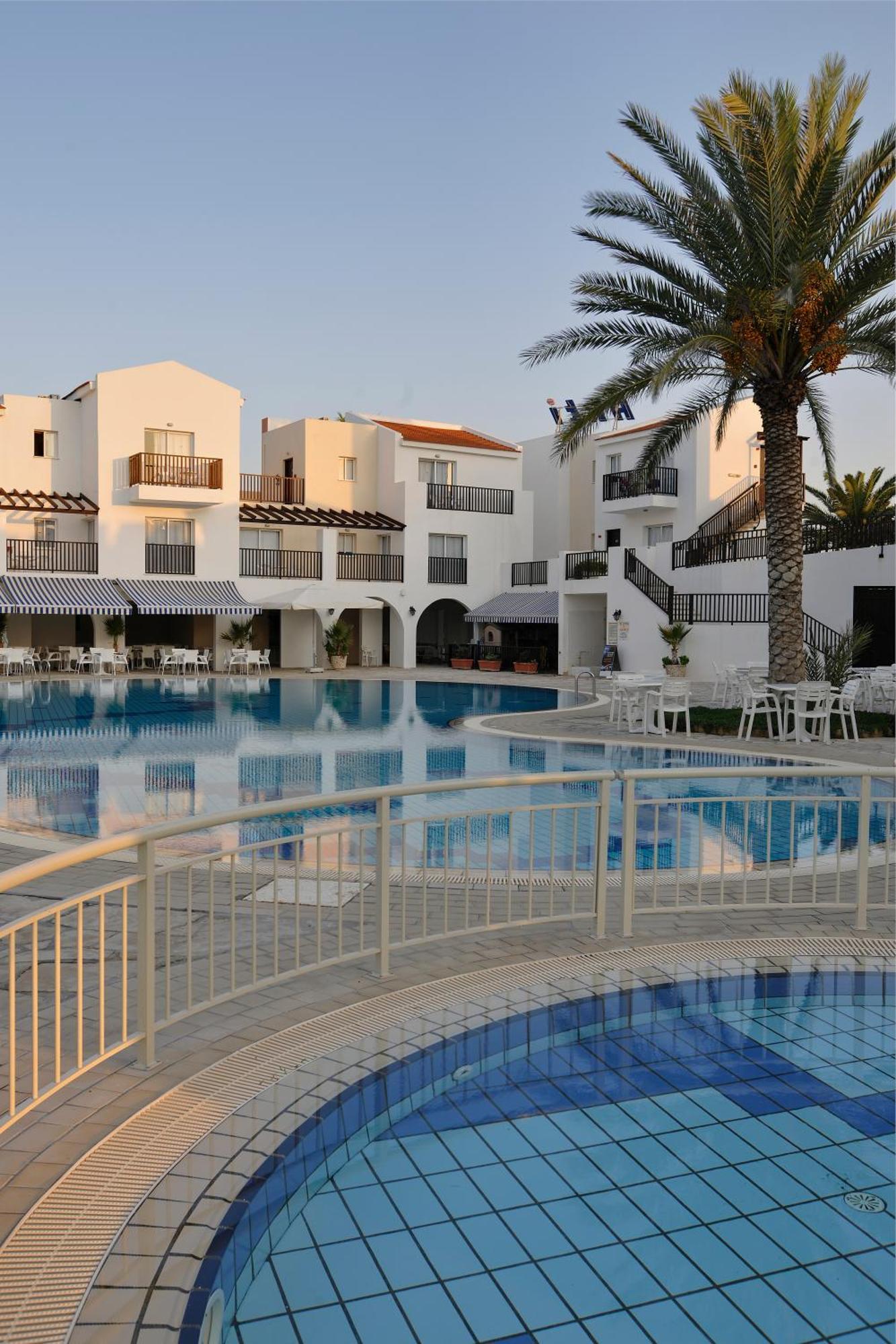 Akti Beach Hotel & Village Resort Klorakas Exterior photo